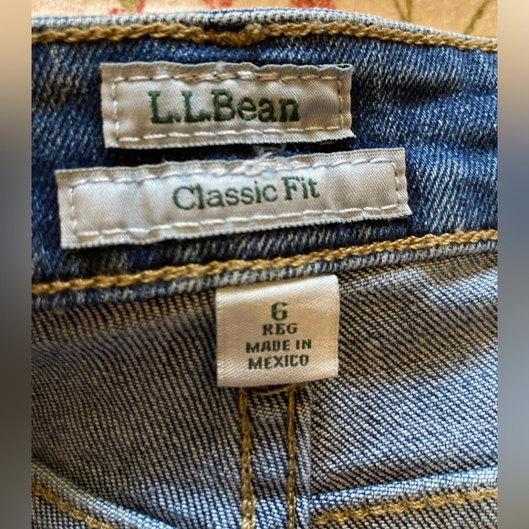 LL Bean Classic Fit jeans • size 6 • EUC • only worn once! High rise jeans - Picture 5 of 10